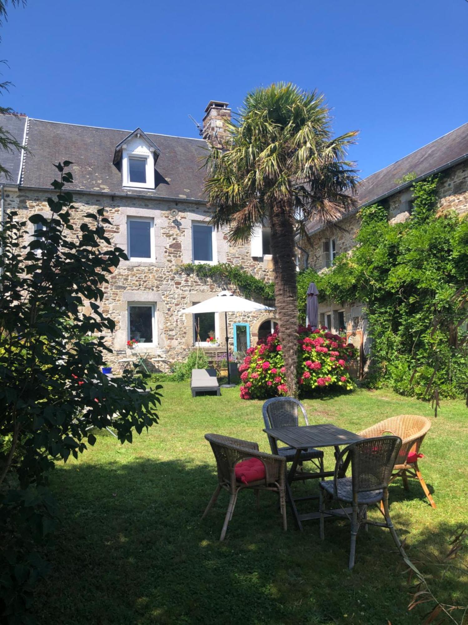 Magnifique Longere Du Cotentin Heugueville-sur-Sienne Exterior photo